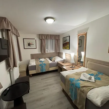 Apartmán Gato Jenisov *