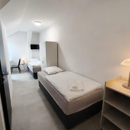 Appartement Gato Jenisov Karlovy Vary